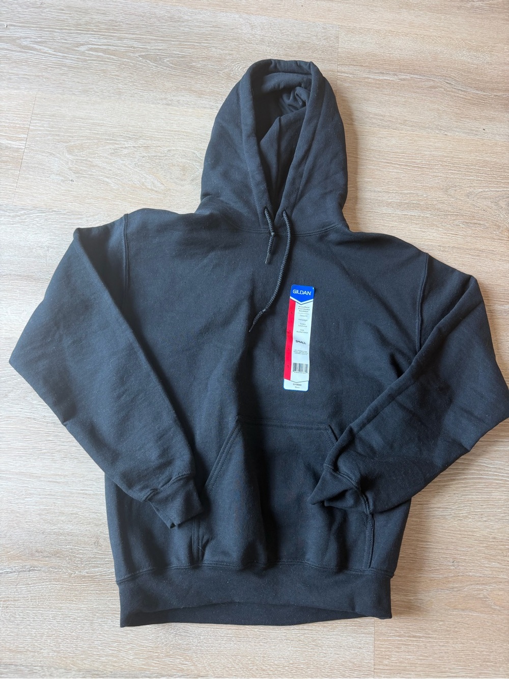 Gildan Black Pullover Hoodie size small - NWT